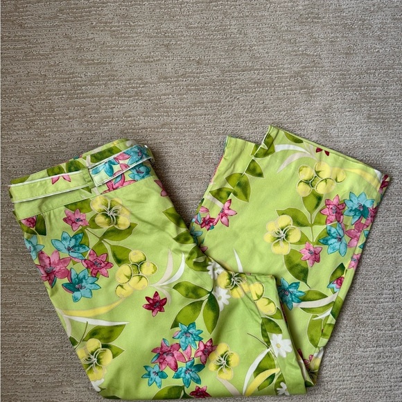 Kate Hill Green Floral Crop Pants, Size 10 - Picture 5 of 11